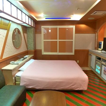 Resort Inn Golf Gotemba (Adults Only) المظهر الخارجي الصورة
