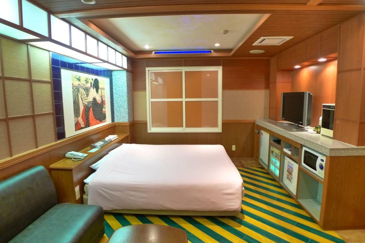 Resort Inn Golf Gotemba (Adults Only) المظهر الخارجي الصورة